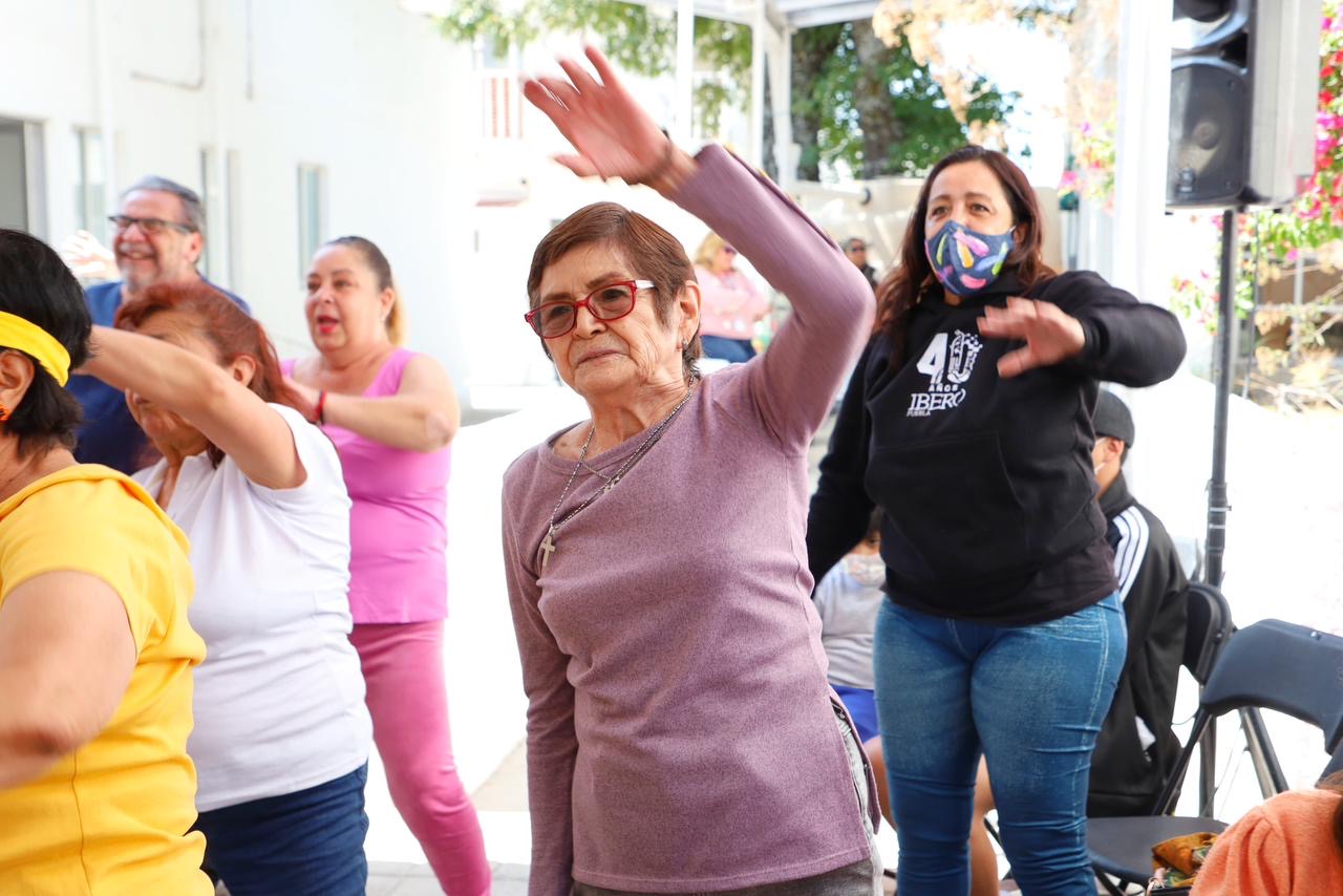 Realiza DIF Puebla capital jornada activación física con para adultos mayores