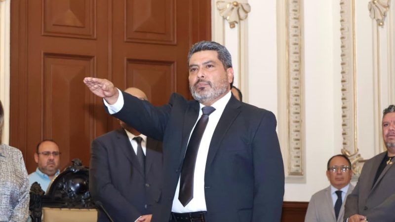 Nombran a Alfonso Aguilar como secretario del Ayuntamiento de Puebla