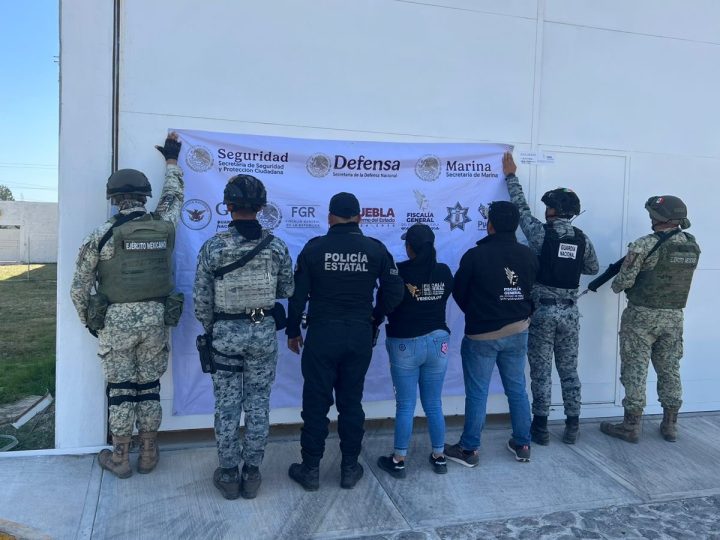 Recuperan autoridades en junta auxiliar de Puebla tractocamiones y llantas robadas