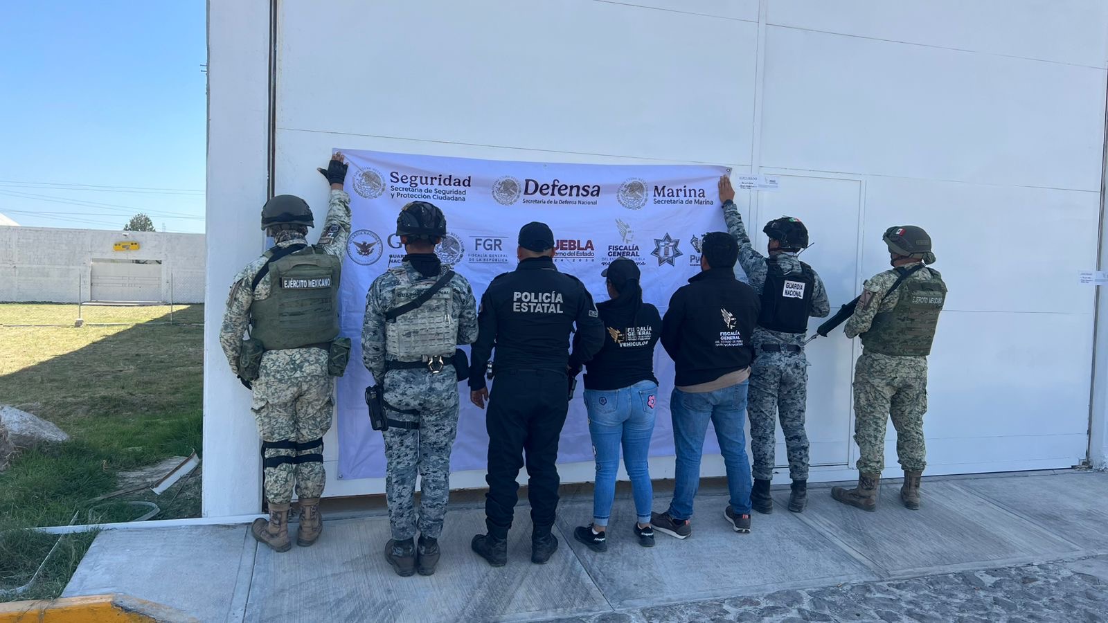 Recuperan autoridades en junta auxiliar de Puebla tractocamiones y llantas robadas