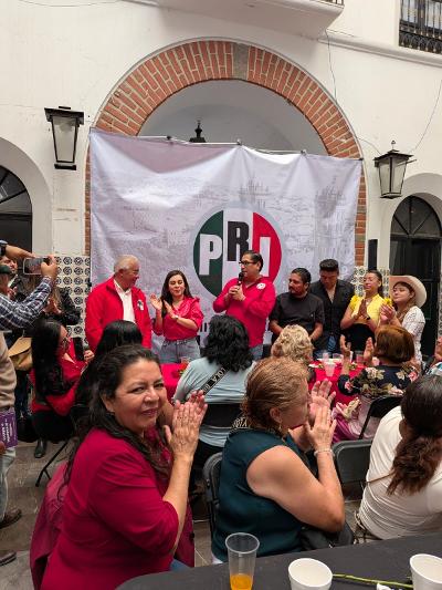 Celebra PRI Puebla a madres de la capital