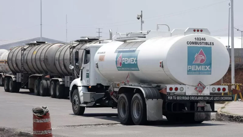 Angustia escasez de gasolina en Puebla
